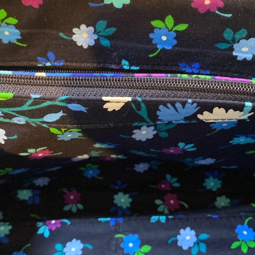 Women's Vera Bradley Midnight Blues Floral Quilted Bag Retired 2016?, preowned - Picture 6 of 9